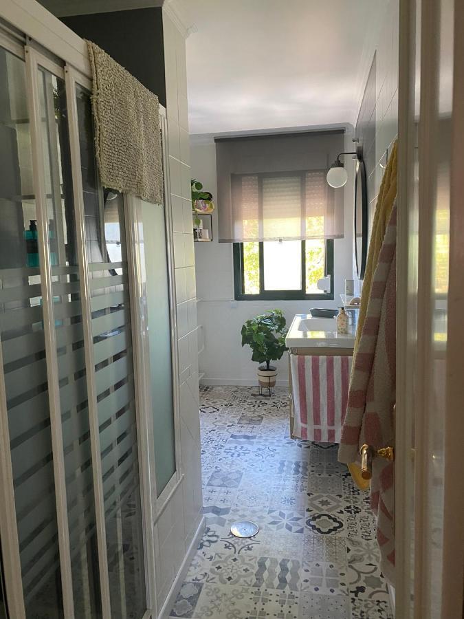 Acogedor Apartamento En Pleno Corazon De Triana Siviglia Esterno foto