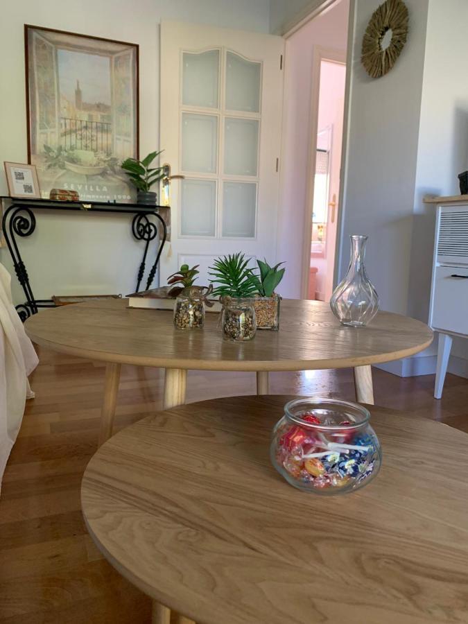 Acogedor Apartamento En Pleno Corazon De Triana Siviglia Esterno foto