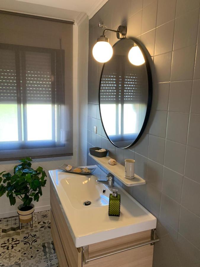 Acogedor Apartamento En Pleno Corazon De Triana Siviglia Esterno foto